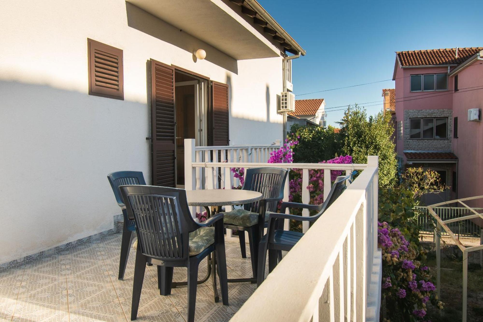 Apartment Mijo Vodice Exterior photo